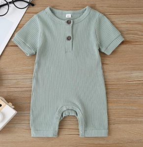 Knitted baby jumpsuit romper