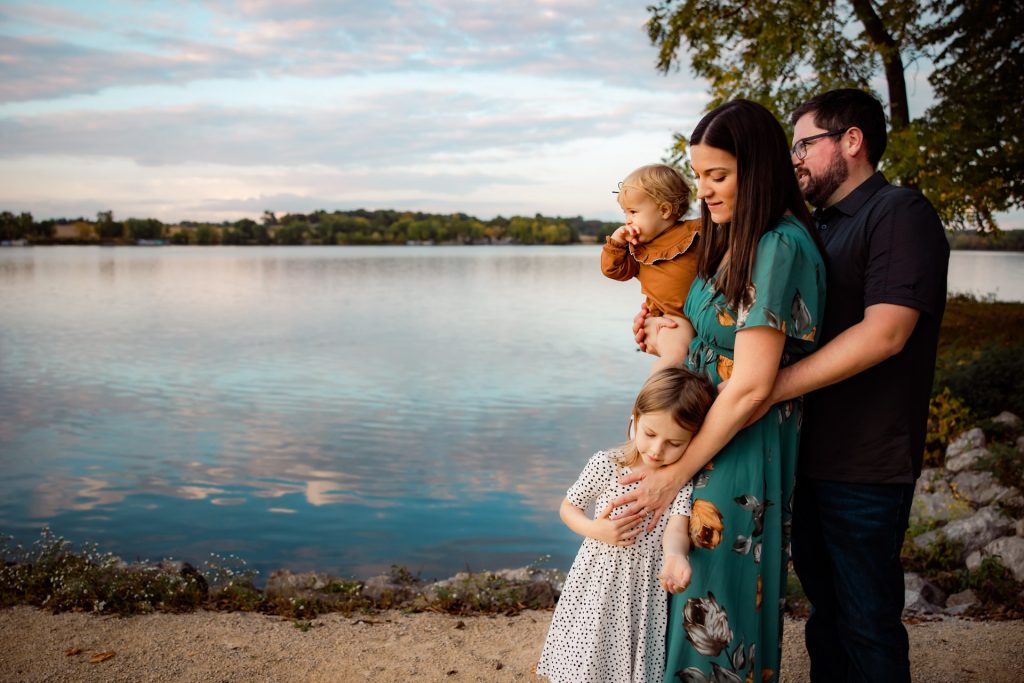 Family of 4 by the lake